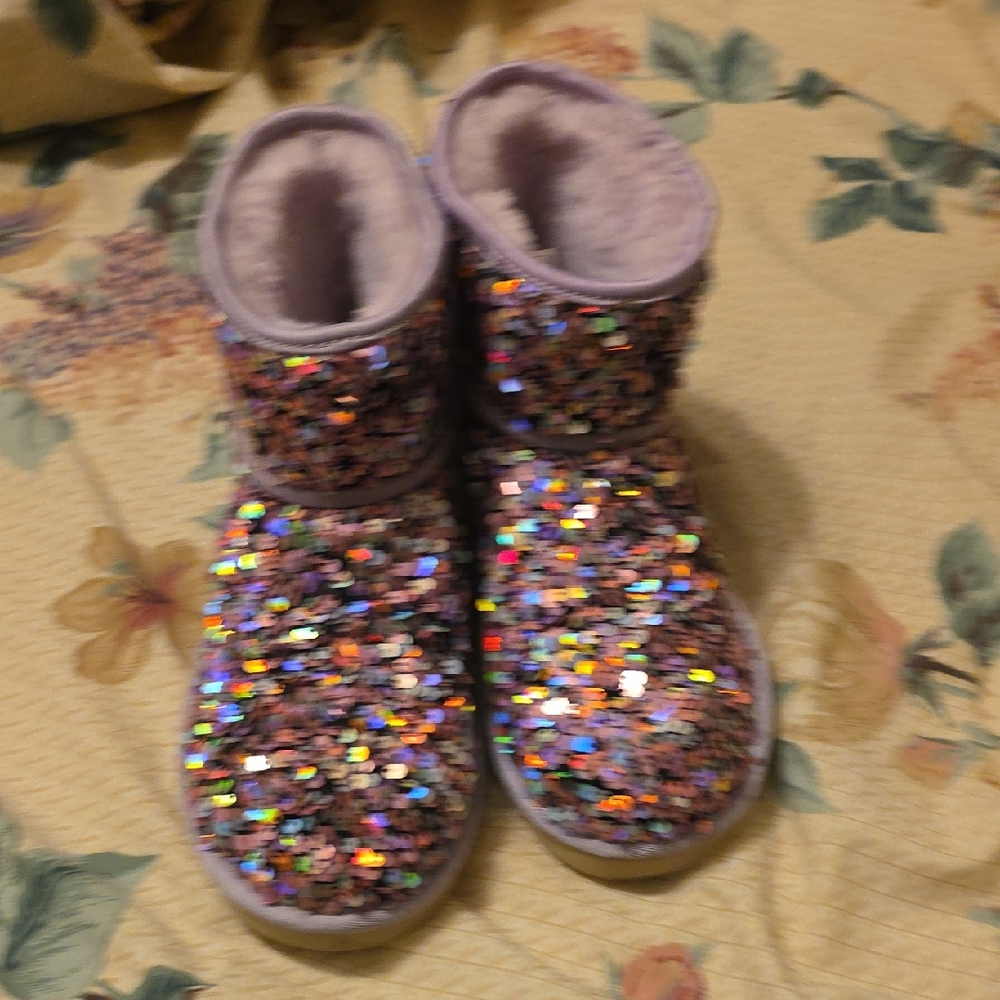 Womens Glitter Purple Faux-Fur Boots